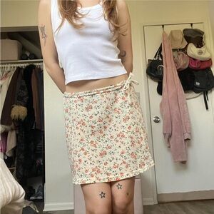 y2k vintage Floral Cream Tie-Waist Mini Skirt